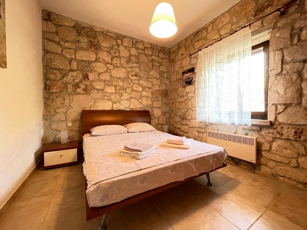 Villa Jordan'S Stone House Siviri Exterior foto