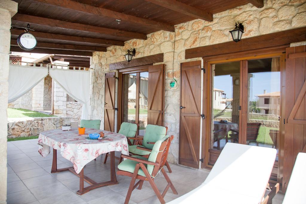 Villa Jordan'S Stone House Siviri Exterior foto